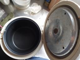 rice cooker fully working condition image 1
