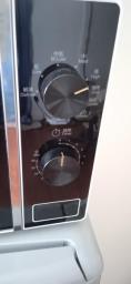 Whirlpool Mg2006w image 4