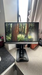 Asus Extra Thin Portable Monitor image 1