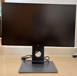 Dell 24 Monitor image 1