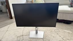 Dell Ultrasharp 27 U2722d Monitor image 1