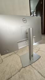 Dell Ultrasharp 27 U2722d Monitor image 3