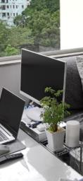 Philip 24 Computer Monitor image 3