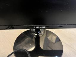 Samsung Monitor image 2
