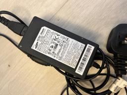 Samsung Monitor image 3