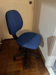 Comfortable Desk chair image 2