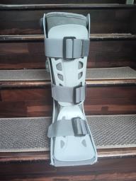 Aircast walking boot image 2