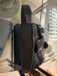 Broken tow healing shoes image 1