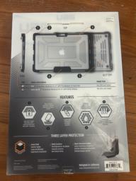 Uag Macbook Pro case image 2