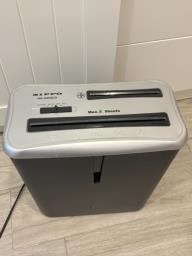 Moving Sale Electronic paper shredder image 1
