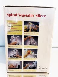 Spiral vegetable slicer image 3