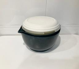 Stackable Containers and Mixing Bowls image 4