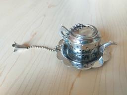 Vintage Tea Infuser Mini Teapot image 2