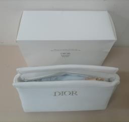 Dior cosmetics bag image 3