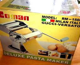 Hand-operated Pasta Machine image 5