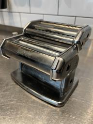 Imperia Pasta Maker Machine image 4