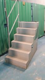 aluminum stairs  movable image 2
