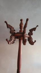 Clothes hanger antique-look image 2