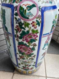 Pair of Chinese floor vases image 4