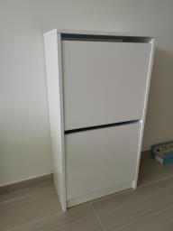 White shoes cabinet image 1