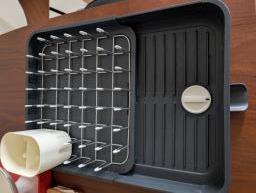 Joseph Joseph extendable dish rack image 2