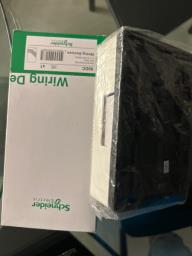 Schneider Electric door bell image 3