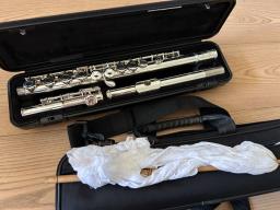 Yamaha silver plated flute model no 221 image 1