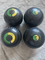 Lawn Bowls - Set of 4 - Size 1 Heavy image 1
