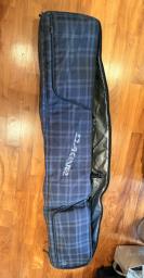 Mens Red  Black Snowboard and Bag image 6