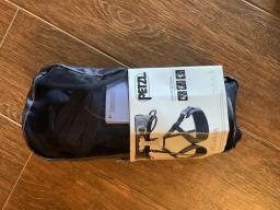 Petzl Adjama Climbing Harness image 1