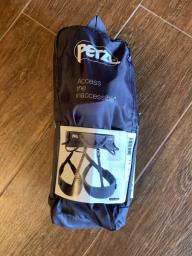 Petzl Adjama Climbing Harness image 2