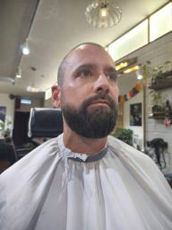 Discount Haircuts beard Trimwet Shave image 1