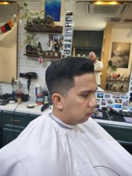 Discount Haircuts beard Trimwet Shave image 4