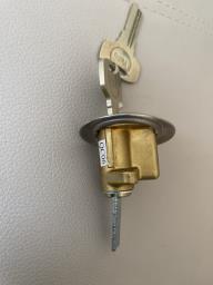 Main Door Lock yale image 3