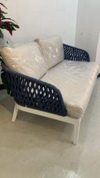Outdoor sofa set almost new image 4