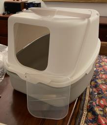 Brand new Cat litter box image 1