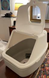 Brand new Cat litter box image 2