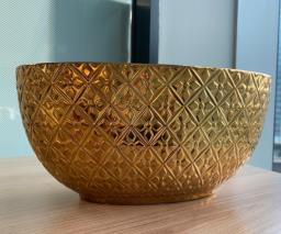 Elegant golden ceramic bowl image 1