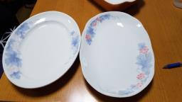 Plates and bowls image 7