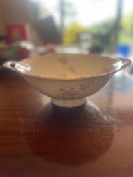 Royal Doulton bowl with gold trim image 1