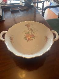 Royal Doulton bowl with gold trim image 2