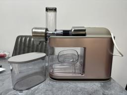 Philips Masticating Juicer image 3