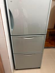 Beautiful Refrigerator like new image 2