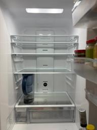 Beautiful Refrigerator like new image 3