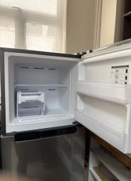 Fridge freezer  Samsung 234l image 5