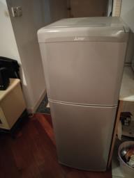 Mitsubishi Electric fridge freezer image 1