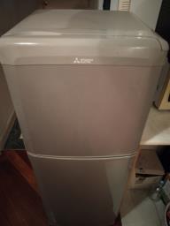 Mitsubishi Electric fridge freezer image 2