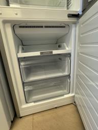 Siemens Bottom Freezer Refrigerator image 2