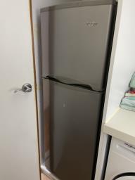 Whirlpool refrigerator 2 door Wf2t161 image 2