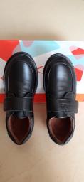 real leather school shoes size 33 image 2